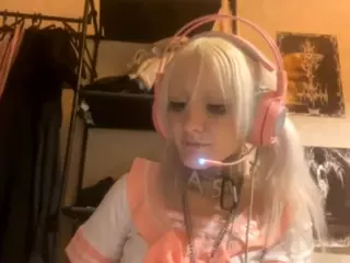 EdithaFort's Live Sex Cam Show