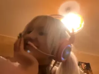 EdithaFort's Live Sex Cam Show