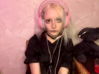 EdithaFort's Live Sex Cam Show