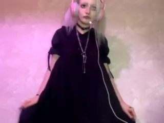 EdithaFort's Live Sex Cam Show