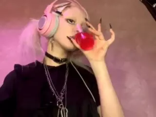 EdithaFort's Live Sex Cam Show