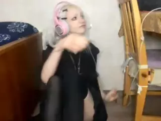 EdithaFort's Live Sex Cam Show