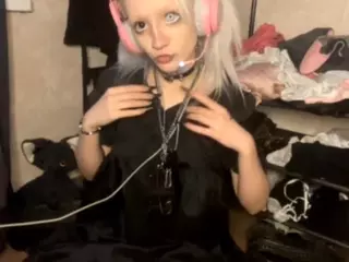 EdithaFort's Live Sex Cam Show