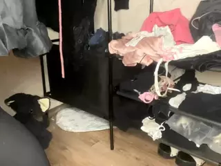 EdithaFort's Live Sex Cam Show