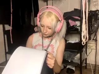 EdithaFort's Live Sex Cam Show