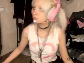 EdithaFort's Live Sex Cam Show