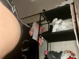 EdithaFort's Live Sex Cam Show