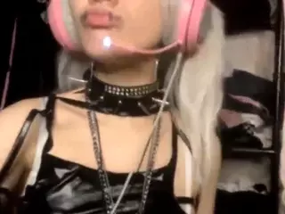EdithaFort's Live Sex Cam Show