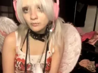 EdithaFort's Live Sex Cam Show
