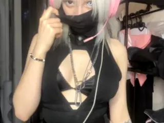 EdithaFort's Live Sex Cam Show