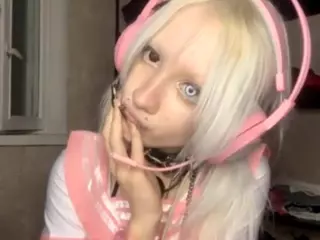 EdithaFort's Live Sex Cam Show