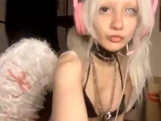 EdithaFort's Live Sex Cam Show