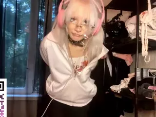 EdithaFort's Live Sex Cam Show