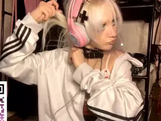 EdithaFort's Live Sex Cam Show
