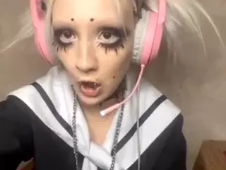 EdithaFort's Live Sex Cam Show