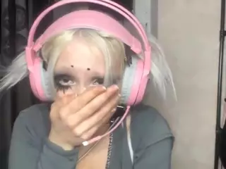EdithaFort's Live Sex Cam Show