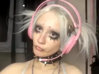 EdithaFort's Live Sex Cam Show
