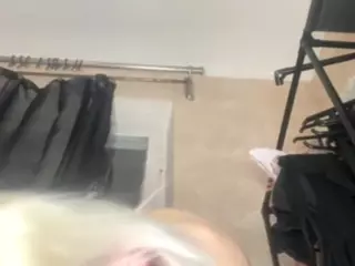 EdithaFort's Live Sex Cam Show