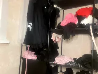 EdithaFort's Live Sex Cam Show