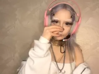 EdithaFort's Live Sex Cam Show