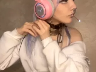EdithaFort's Live Sex Cam Show