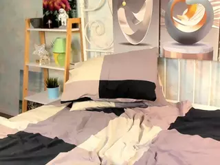 ElwynaElsey's Live Sex Cam Show