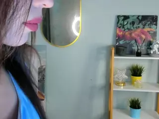ElwynaElsey's Live Sex Cam Show