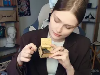 ErlinaCruise's Live Sex Cam Show