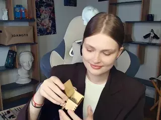 ErlinaCruise's Live Sex Cam Show