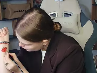 ErlinaCruise's Live Sex Cam Show
