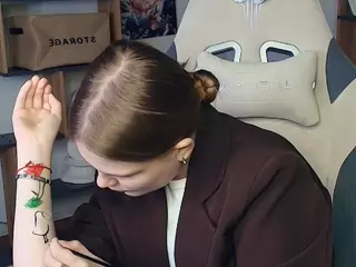 ErlinaCruise's Live Sex Cam Show