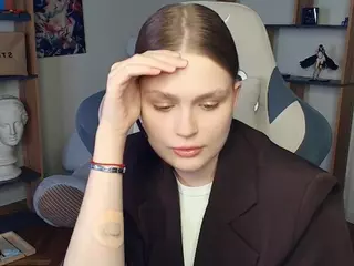 ErlinaCruise's Live Sex Cam Show