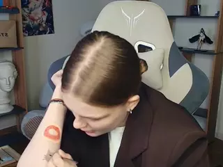 ErlinaCruise's Live Sex Cam Show