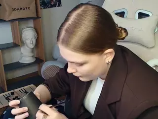 ErlinaCruise's Live Sex Cam Show