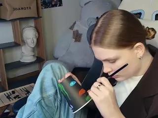 ErlinaCruise's Live Sex Cam Show