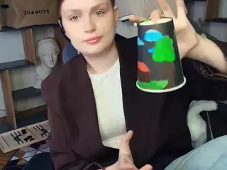 ErlinaCruise's Live Sex Cam Show