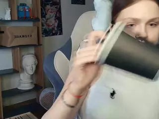 ErlinaCruise's Live Sex Cam Show