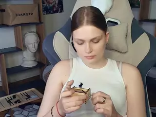 ErlinaCruise's Live Sex Cam Show