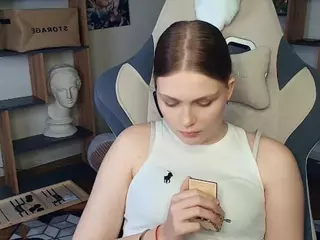 ErlinaCruise's Live Sex Cam Show