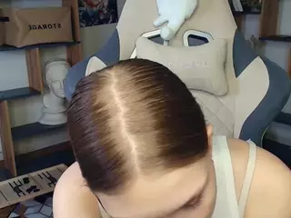 ErlinaCruise's Live Sex Cam Show