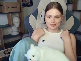 ErlinaCruise's Live Sex Cam Show