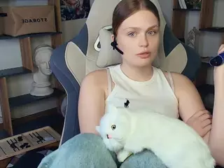 ErlinaCruise's Live Sex Cam Show