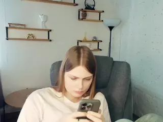 ErlinaCruise's Live Sex Cam Show