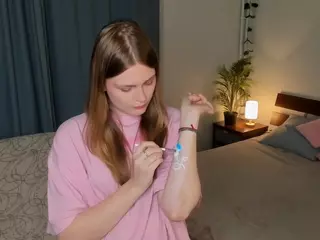 ErlinaCruise's Live Sex Cam Show