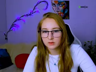 kamilla-star's Live Sex Cam Show