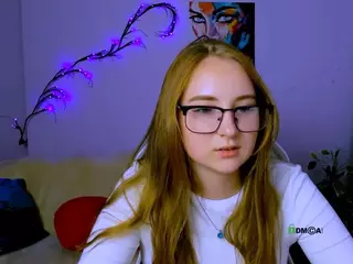 kamilla-star's Live Sex Cam Show