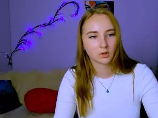 kamilla-star's Live Sex Cam Show