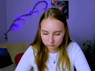 kamilla-star's Live Sex Cam Show