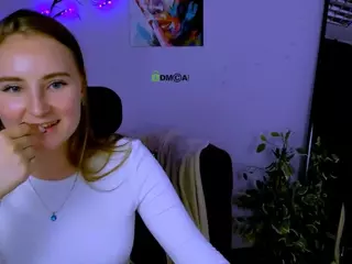 kamilla-star's Live Sex Cam Show