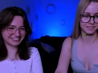kamilla-star's Live Sex Cam Show